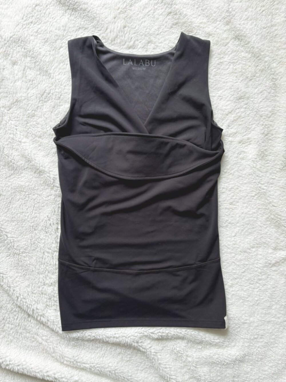 Lalabu Soothe Shirt Babywearing Top Black Size [M] Like New